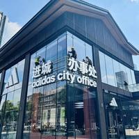 一次翻译翻车，如何引爆全网玩梗并卖出爆款T恤？