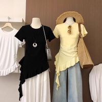 微胖女生穿淡色更显瘦？关键不在颜色，在这3个剪裁细节
