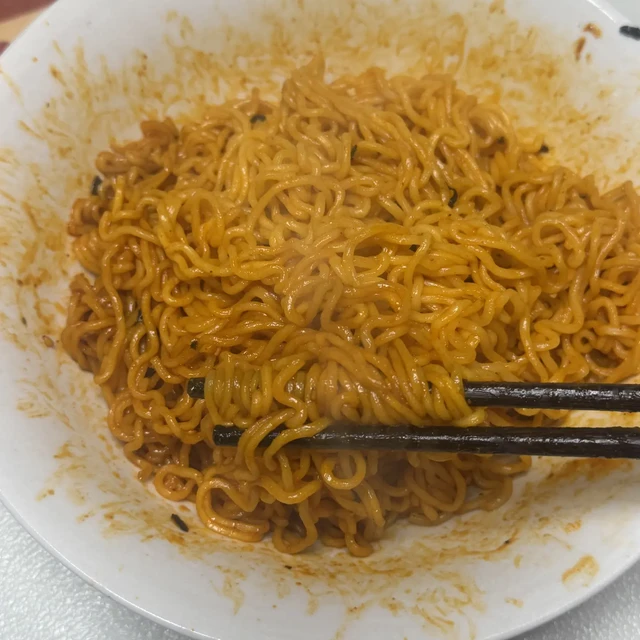 火鸡面加牛奶降辣，是真实作用还是心理安慰？