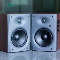2000元档桌面音箱怎么选？惠威D1090和漫步者S2000MKIII真实听感大不同