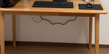 蔓斯菲尔全实木书桌实测：性价比拉满的家用好物