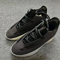 一双Gazelle两种命运：800元实用派VS 8000元身份牌，你该怎么选？