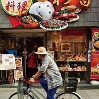 明星餐饮VS连锁转型：排队3小时值不值？