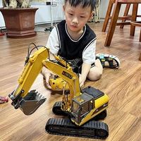 双鹰E568 vs 汇纳593：高仿遥控挖掘机谁更值得买？