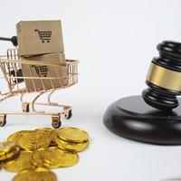 北面和哥伦比亚冲锋衣怎么选？退换货暗坑大揭秘