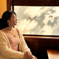 微胖女生2026夏季穿搭指南：松紧结合+垂感面料=显瘦天花板
