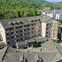 乌江寨住宿怎么选?住景区内还是外,看完这篇不再纠结