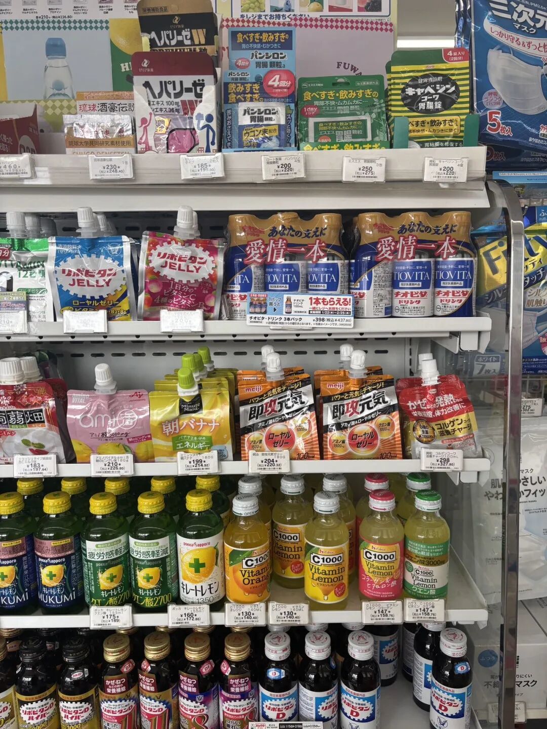统一上线“小绿瓶”,日韩便利店“补剂风”还是刮到了国内?