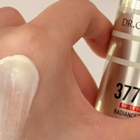 熬夜脸黄有救了!这瓶377精华让暗沉说再见