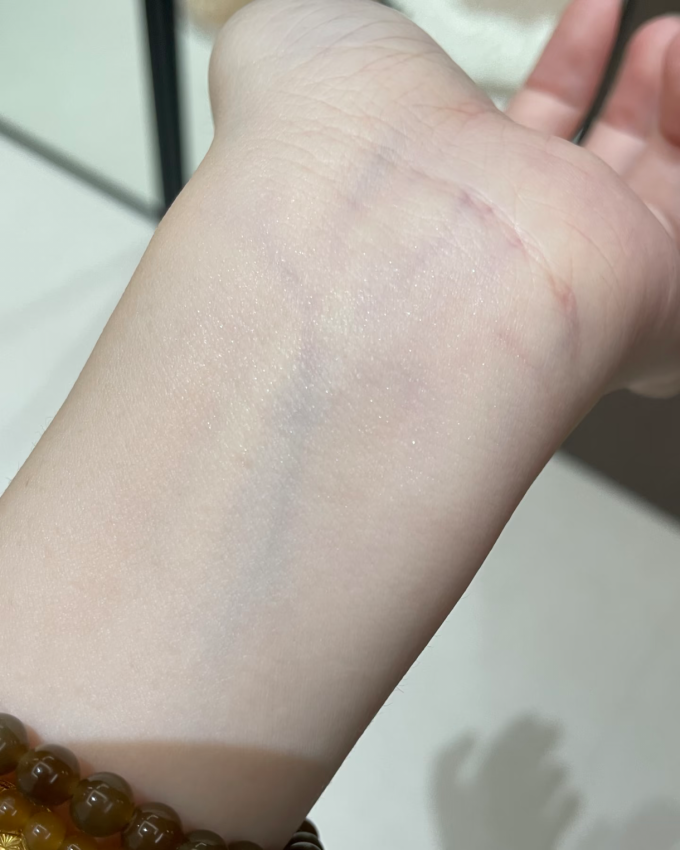 纳斯面部彩妆