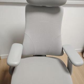AI追腰椅真护腰？实测三成达标，多数反而伤腰