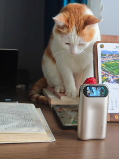 千玺同款礼盒太贵了！绿联P6屏显45W充电宝单入更值