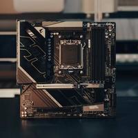 Z890M战鹰DUO X vs 小雕：谁才是M-ATX装机王者？