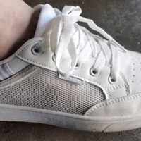 回力小白鞋：百搭耐穿的日常选择