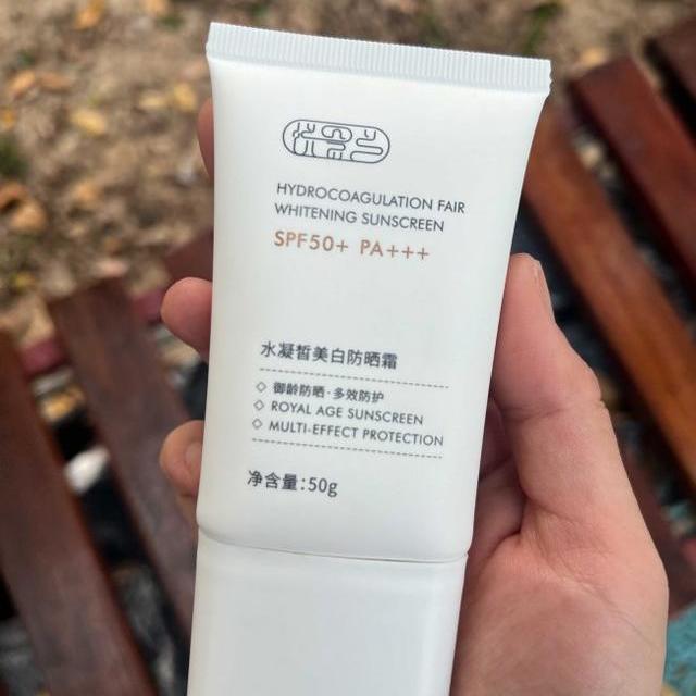 敏感肌高倍防晒怎么选？玉泽500 vs 安耐晒粉金瓶深度对比