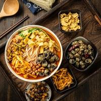 三大爆款螺蛳粉深度测评：谁最接近柳州老味道？