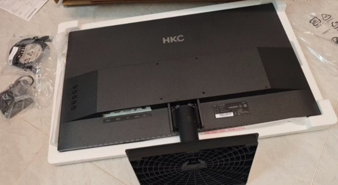显示器