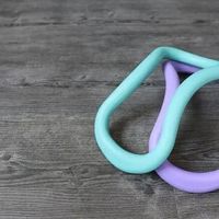 瑜伽环vs传统开肩：哪种更适合你的肩背问题？