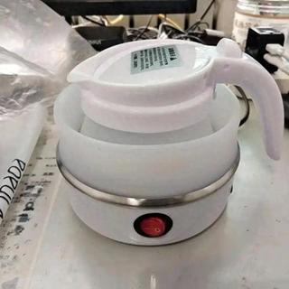 折叠水壶怎么选？认准铂金硅胶+新国标，避开异味和黑烟陷阱
