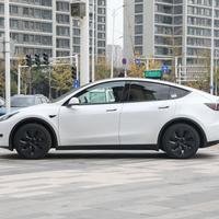 Model Y续航真相：821km怎么来的？实测数据告诉你选哪款最值