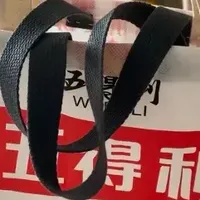 年轻人的“通勤包”，到底能有多邪修？看完感觉被好好上了一课~