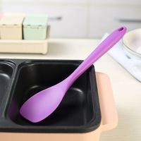 别再被“食品级”忽悠！三款硅胶锅铲实测，谁才是真耐高温？