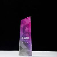 雷蛇×鸣潮联名外设值不值？同价鼠标白拿皮肤，电竞椅却贵出一倍