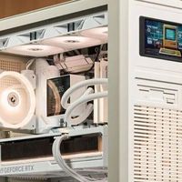 Thermaltake Retro 360 TG 机箱评测：感受千禧年风格与当代RGB的碰撞