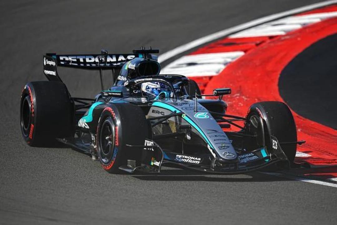 F1新规变天,梅奔新秀安东内利为何能强势压制拉塞尔?