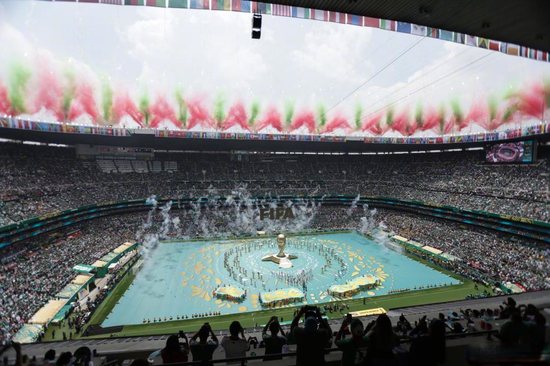 2026世界杯开幕式:夏奇拉再唱神曲,LISA惊艳,中国萌物抢镜