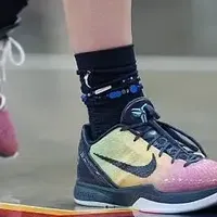 【NBA每日上脚】克拉克官宣！最后一款科比专属就是它？