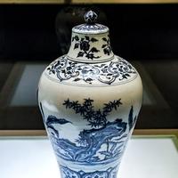 手绘陶瓷 vs 印花工艺：谁更值得收藏？