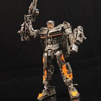 热破玩具大横评：MPG-20真全新？SS86重涂值不值？可动细节全拆解