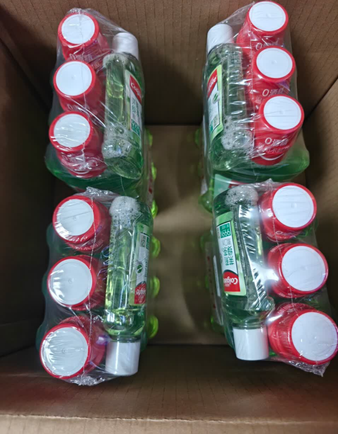 高露洁漱口水