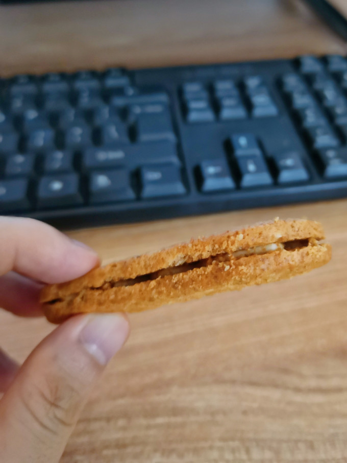 谷优饼干糕点