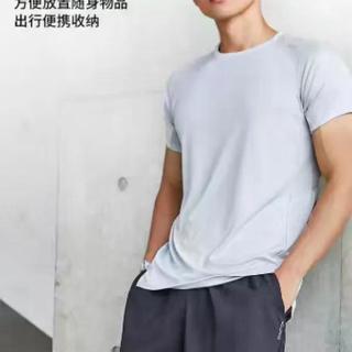 迪卡侬vs鸿星尔克速干裤：实用派和体感派谁更值得买？