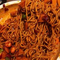 康师傅新拌面爆火！六种全球风味+足球碗设计，球迷边吃边玩上头了