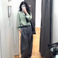 亚麻衬衫vs AIRism：松弛感穿搭和暴汗救星怎么选？