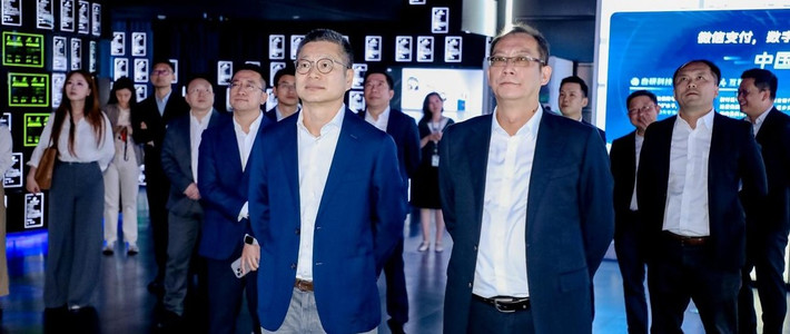 华硕电脑携手腾讯云达成战略合作，端云协同构筑AI PC服务新生态
