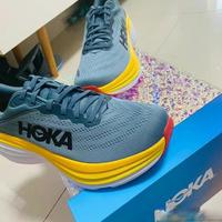 HOKA Bondi 8到底值不值得买？大体重跑者和通勤党吵翻了