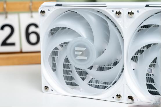风冷vs水冷：2026装机散热怎么选？实测数据+真实用户反馈告诉你