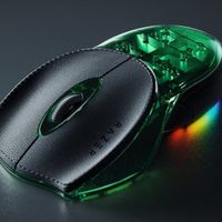 雷蛇毒蝰V4专业版深度测评：轻到离谱、续航翻倍，但售后真的靠谱吗？