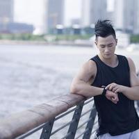 蓝牙通话续航14天 vs eSIM独立通话自由：你的使用场景选对了吗？