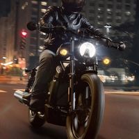 哈雷Nightster vs 本田CM500：7万级巡航摩托怎么选？