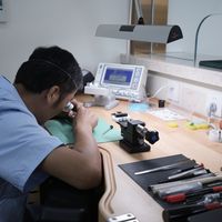 高端名表保养费用揭秘：为何官方报价和实际收费差这么多？