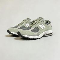 New Balance 2002R真实体验：稳、耐、搭，通勤党值得入手吗？