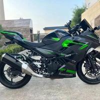 10.98万买600cc四缸仿赛？ZX-6R值不值得冲？