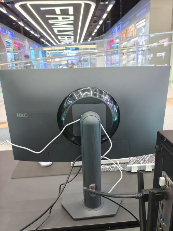 惠科显示器