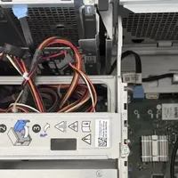 捡垃圾组NAS 篇零：一条“矿渣工作站低价出”的某鱼信息引起我的好奇，点进去发现…