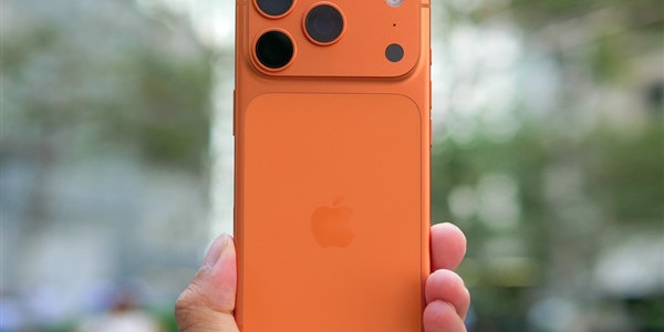 2027年iPhone出货量增至2.7亿台！苹果加价扫光内存产能